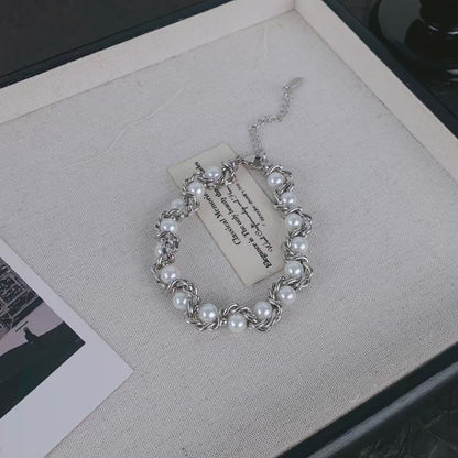 Light Luxury Minority Design Sense Punk Hip Hop Advanced Heavy Industry Pearl Necklace For Women